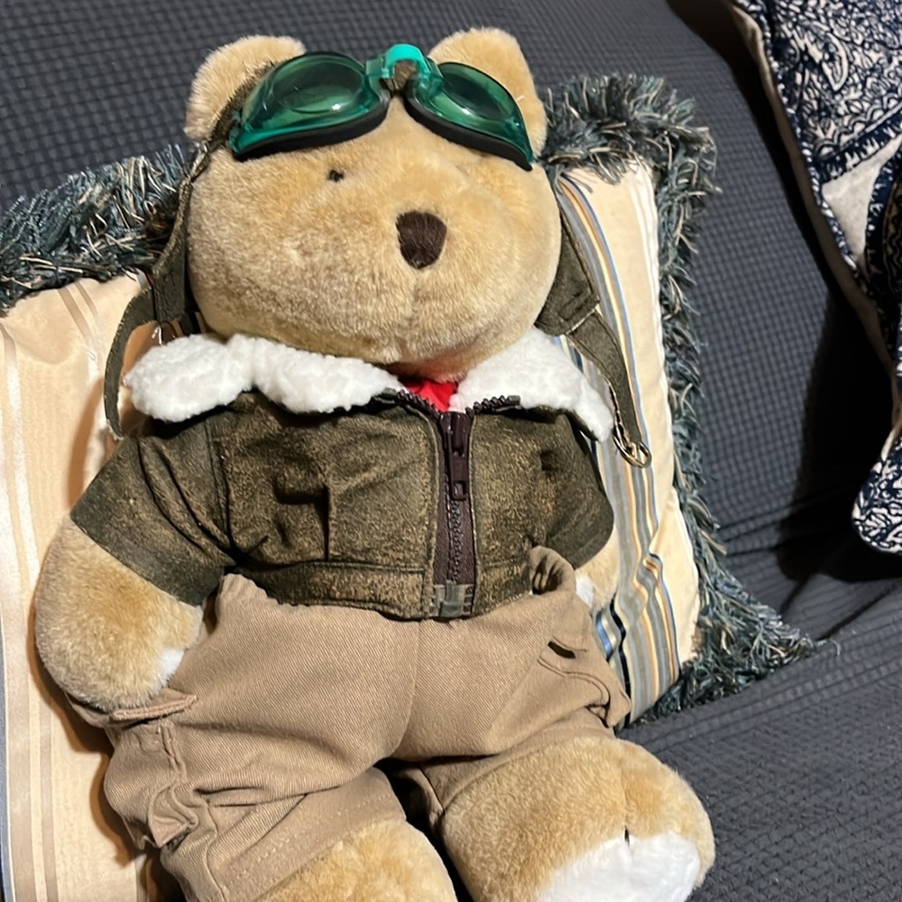 Vintage Bearland Corp 1985 Aviator Pilot Bear
